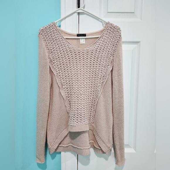 Venus Size Small Light Pink Sweater - Picture 1 of 3